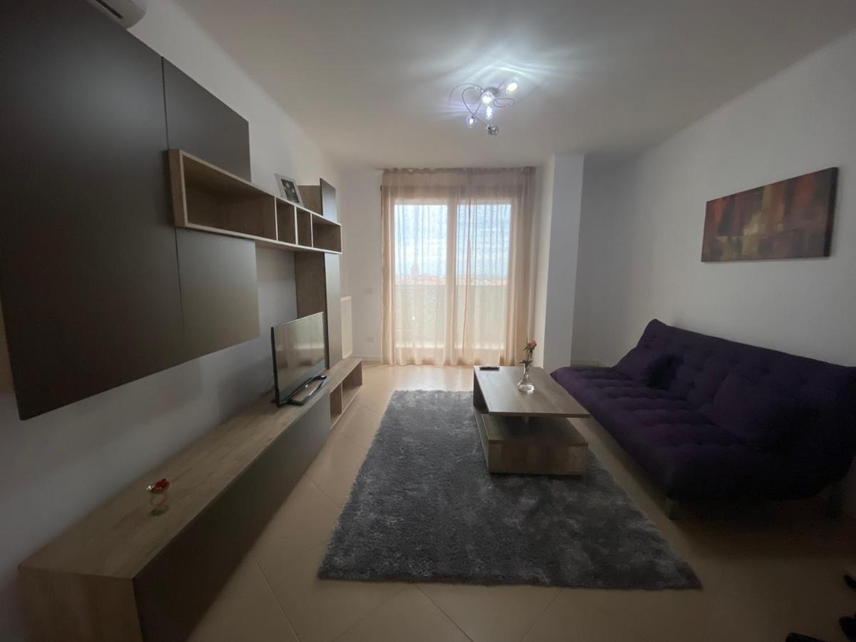 Central Apartment Timisoara Ngoại thất bức ảnh
