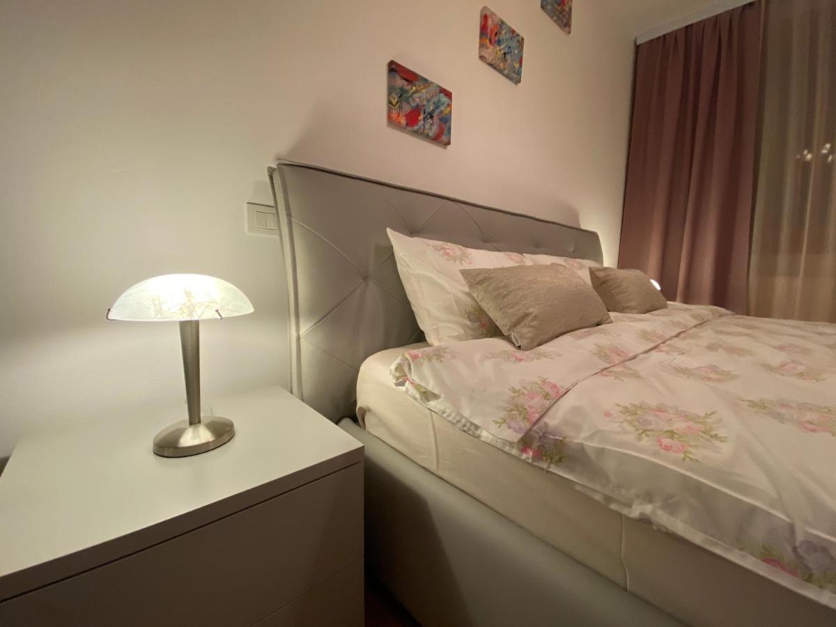Central Apartment Timisoara Ngoại thất bức ảnh